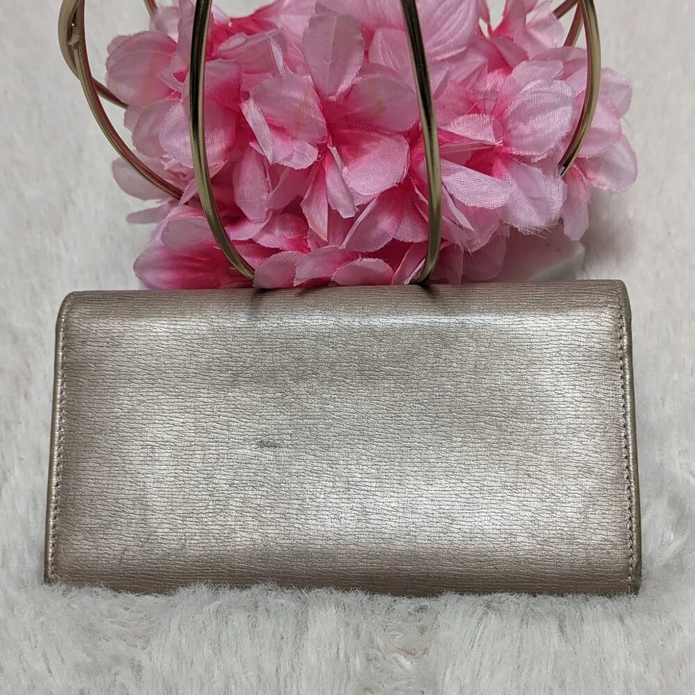 Gucci Lovely Interlocking Hearts Metallic Tan Long Leather Wallet - Picture 9 of 10